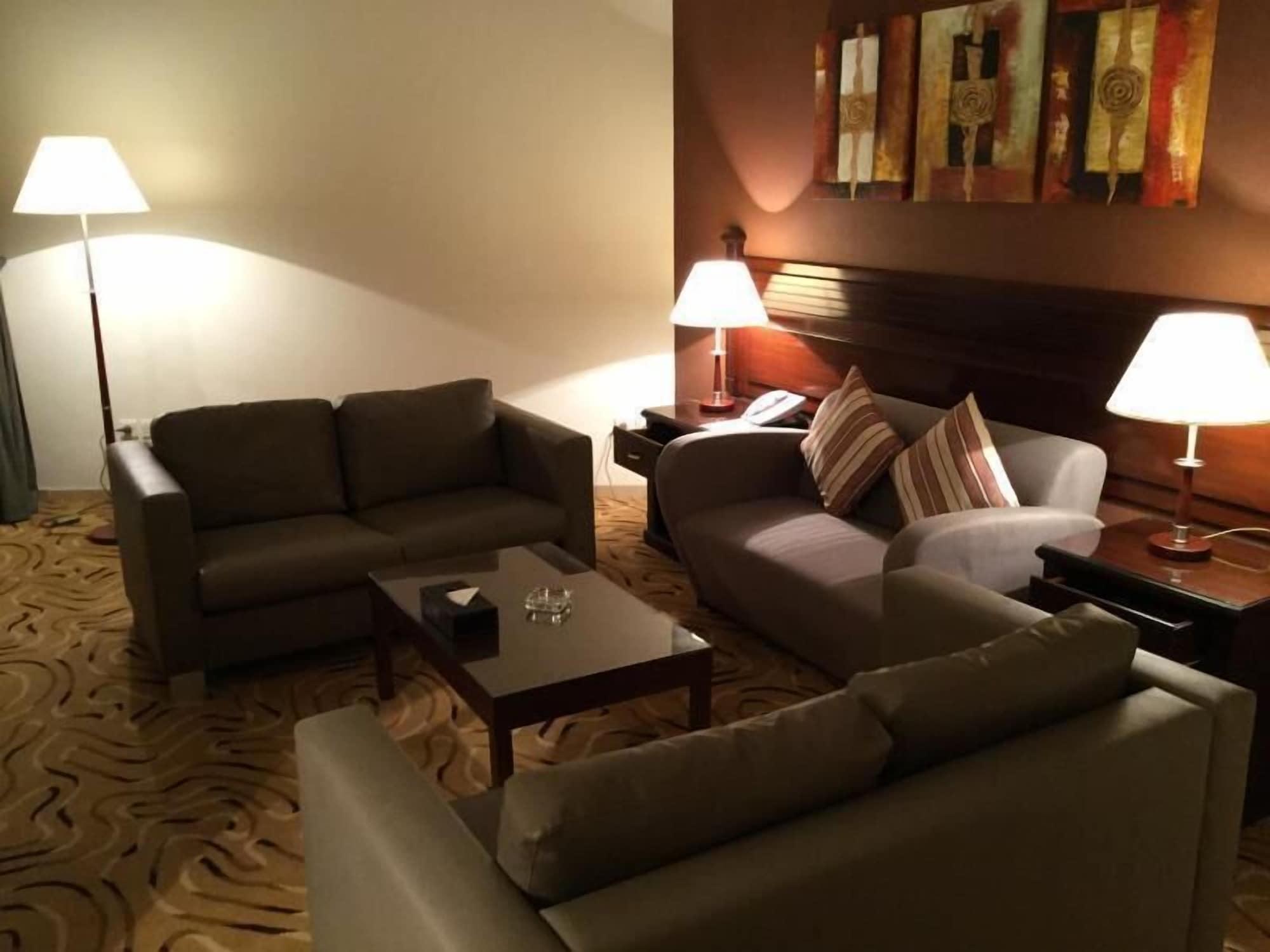 Executives Hotel - Azizia Riyadh Eksteriør billede